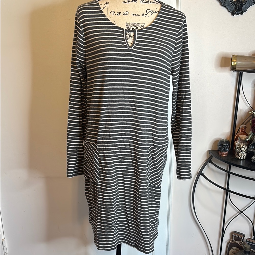 Sonja Betro Long Sleeve T-Shirt Dress